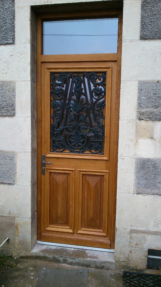 Portes Lescalier En Bois Menuiserie En Bois à Nevers